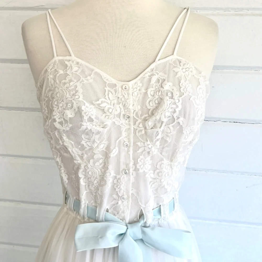 Vintage Peignoir Negligee Set Robe and Gown by Eyeful by The Flaums in Ivory - M